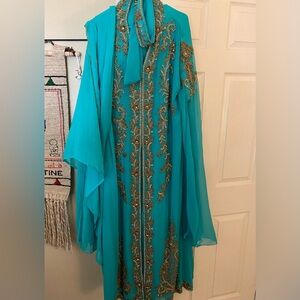 Very pretty green kuftan / dress 👗